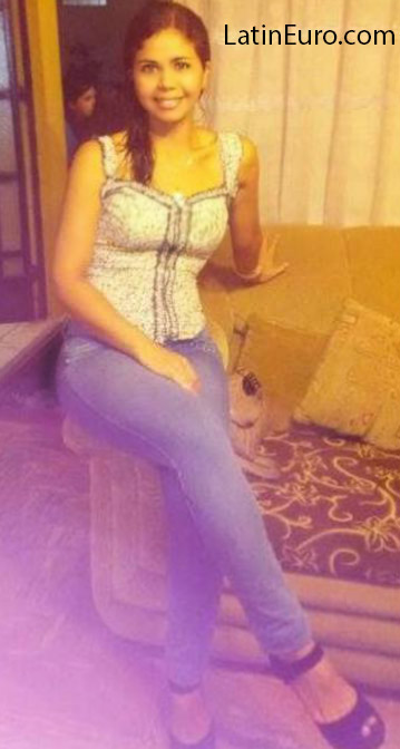 Date this delightful Peru girl Leslie from Lima PE831