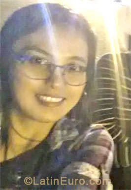 Date this delightful Philippines girl Ged from Manila PH589