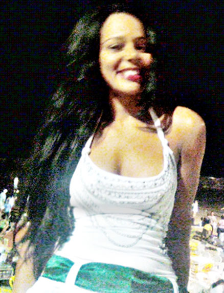 Date this lovely Brazil girl Aide from Salvador BR8162