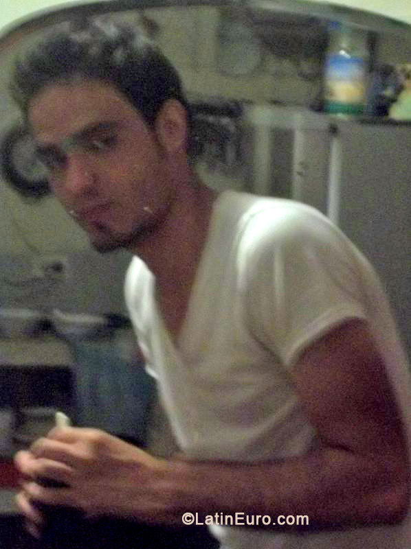 Date this good-looking Colombia man Arley felipe rios from Medellin CO14393