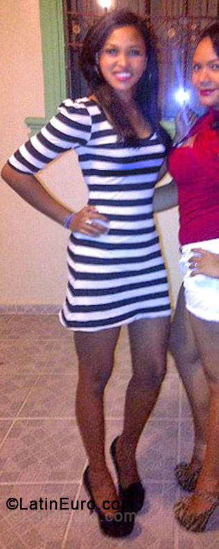 Date this hard body Dominican Republic girl Jasmine from San Francisco De Macoris DO17675