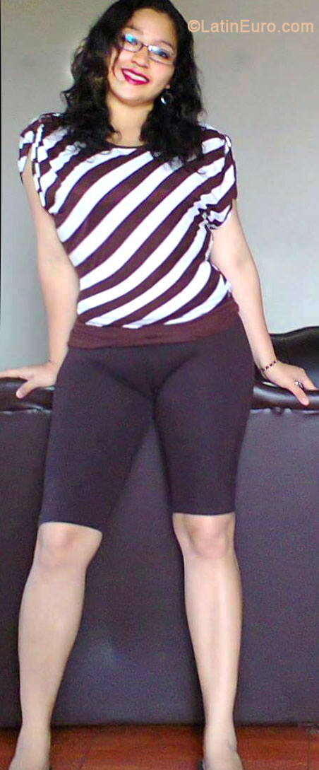 Date this voluptuous Peru girl Paola from Trujillo PE843