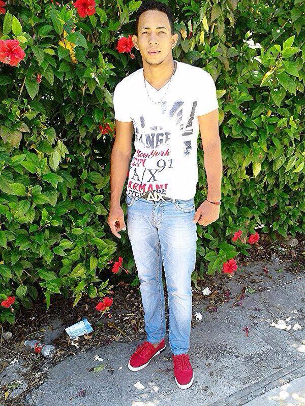 Date this nice looking Dominican Republic man Andy from Santiago De Los Caballeros DO17808