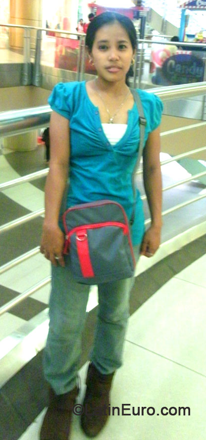 Date this beautiful Philippines girl Ritchel from Cebu City PH598