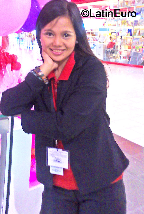 Date this cute Philippines girl Mylyn from Manila PH602