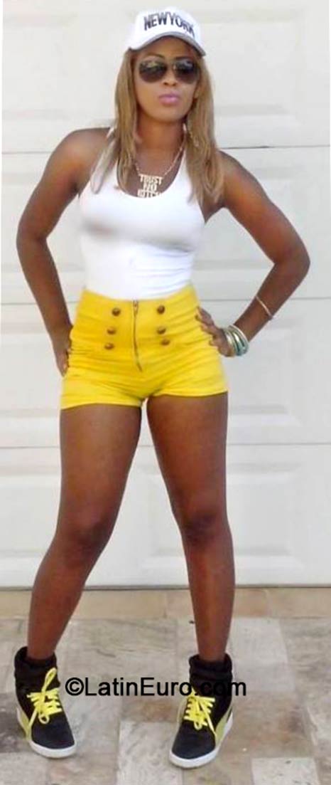 Date this pretty Jamaica girl Vanessa - Shere from St. Ann JM1522