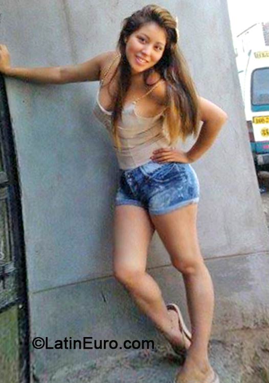 Date this tall Peru girl Anita from Lima PE891