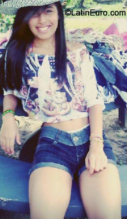 Date this lovely Brazil girl Raianie from Manaus BR8596