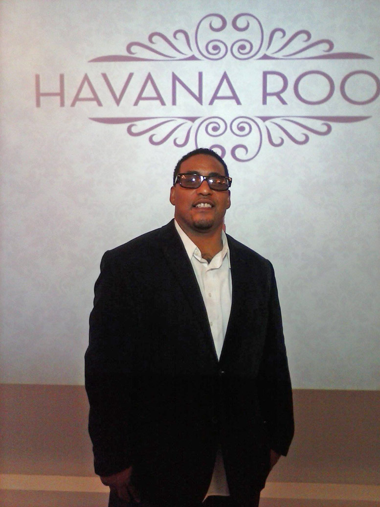 Date this charming United States man Cortez Derrick from Miami US14867