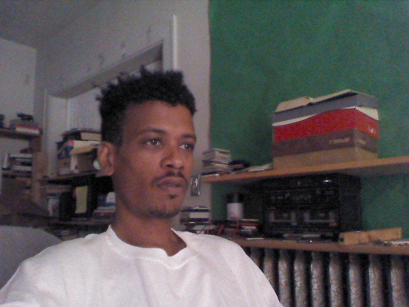 Date this sultry United States man Eny from Boston US14876