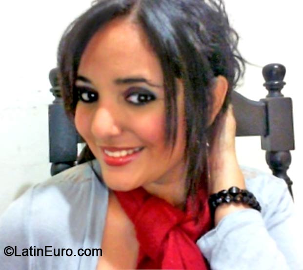 Date this sultry Honduras girl Yadira from San Pedro Sula HN929