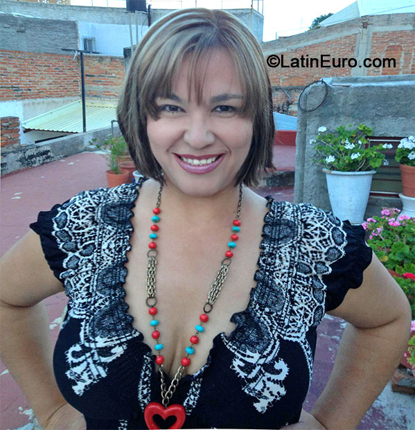 Date this lovely Mexico girl Carmen from Guadalajara MX1272