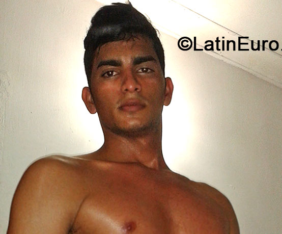 Date this cute Colombia man Jose from Barranquilla CO15021