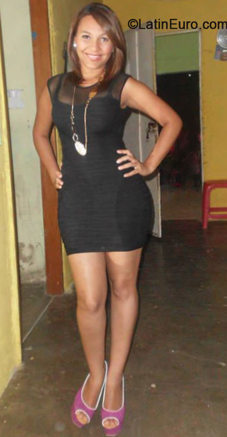 Date this athletic Venezuela girl Vanessa from Maracaibo VE190