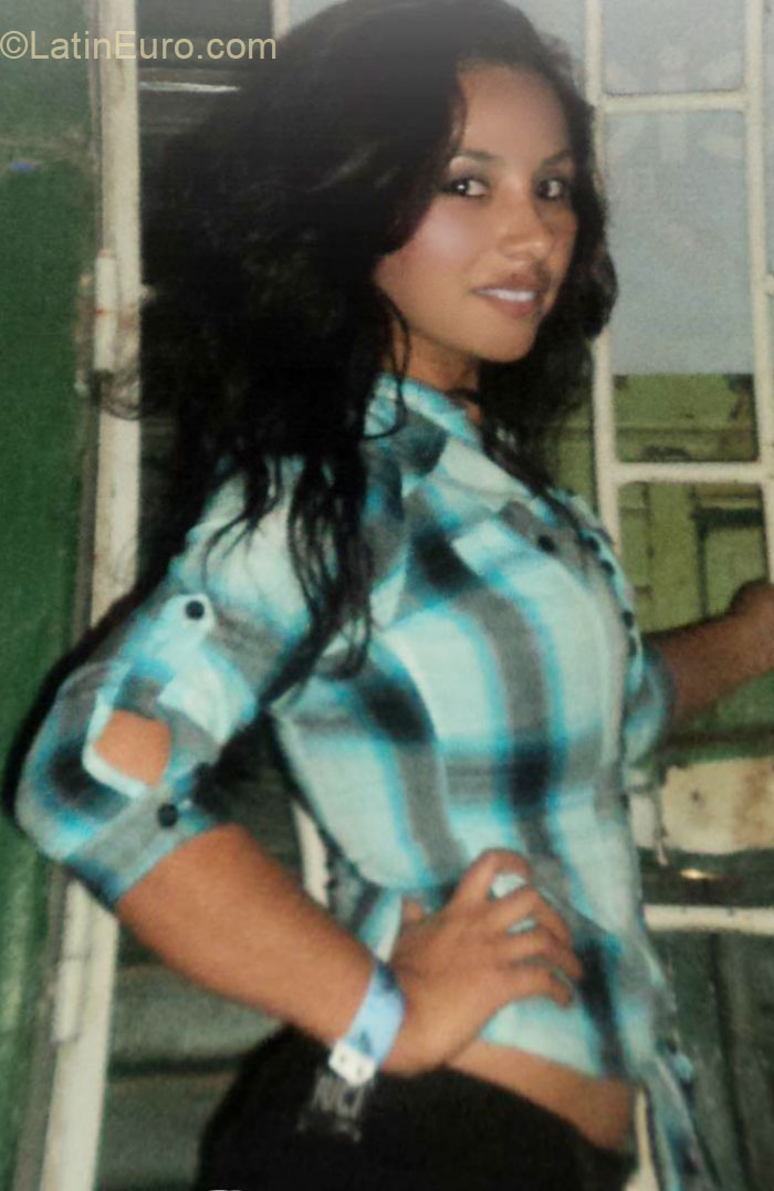Date this passionate Peru girl Karina from Trujillo PE963