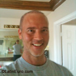 tall United States man  from Dallas US15055