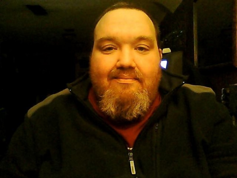 Date this good-looking United States man Matureguy71 from Des Moines US15102