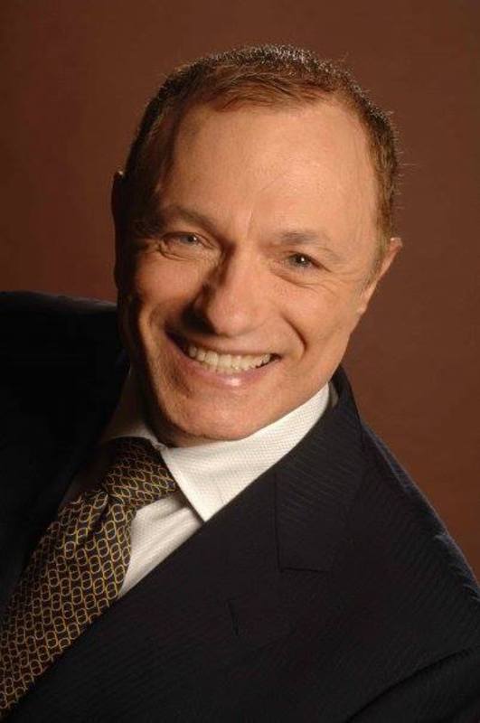 Date this hot United States man Robin from Illinois US15153