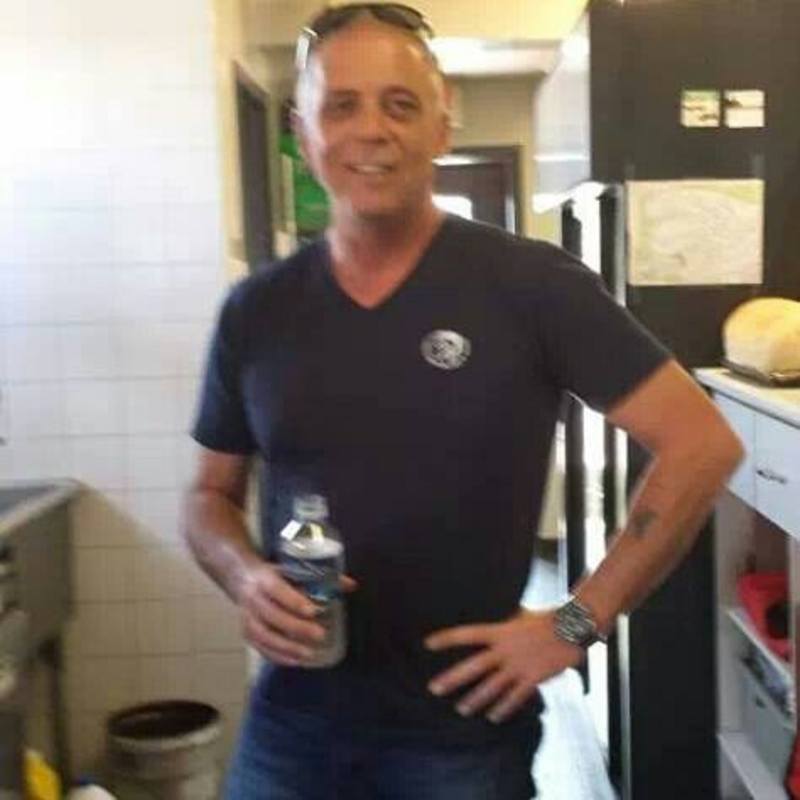 Date this georgeous Colombia man Gary from Tulua CO15733