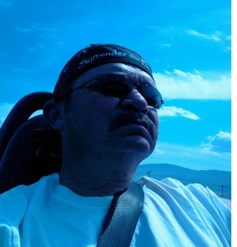 Date this exotic United States man Alone from  US15263