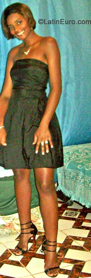 Date this exotic Brazil girl Luciana from Rio de Janeiro BR8936