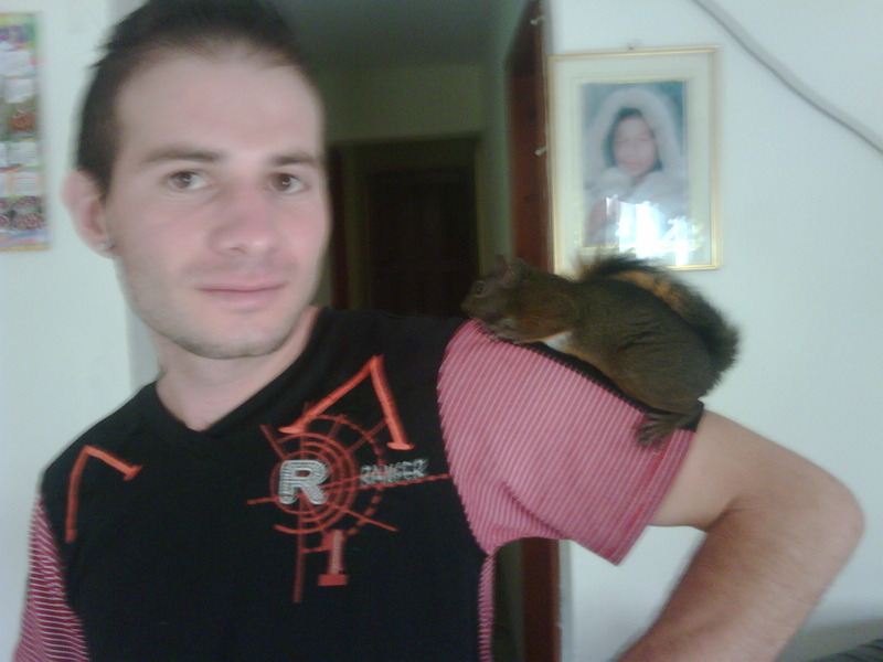 Date this happy Colombia man Julianhernan from Armenia CO15866