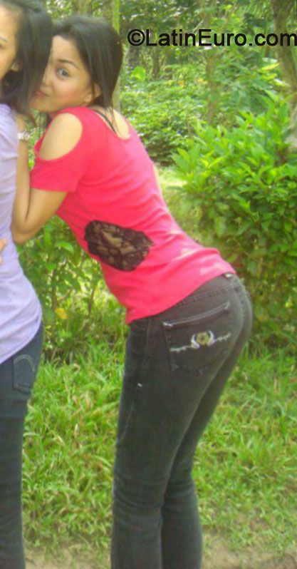 Date this sultry Philippines girl Kaycie from Manila PH674