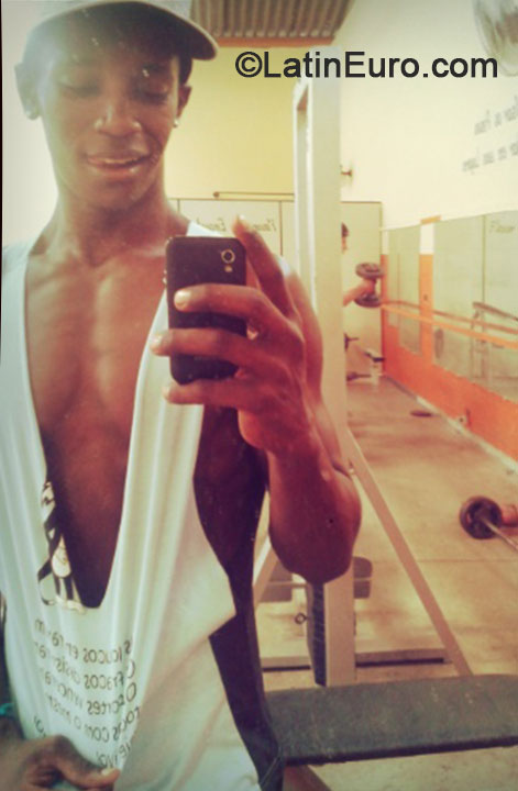 Date this exotic Brazil man Wilton from Uberaba BR8953