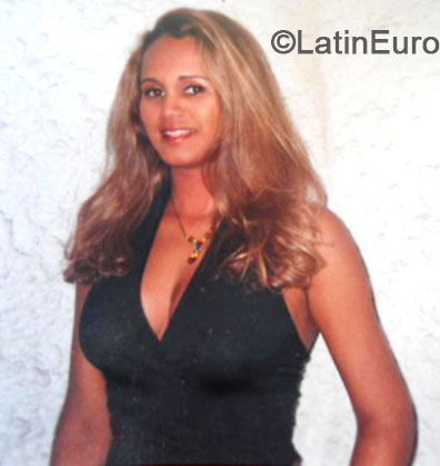 Date this hot Brazil girl Pollyanna from SALVADOR BR8955