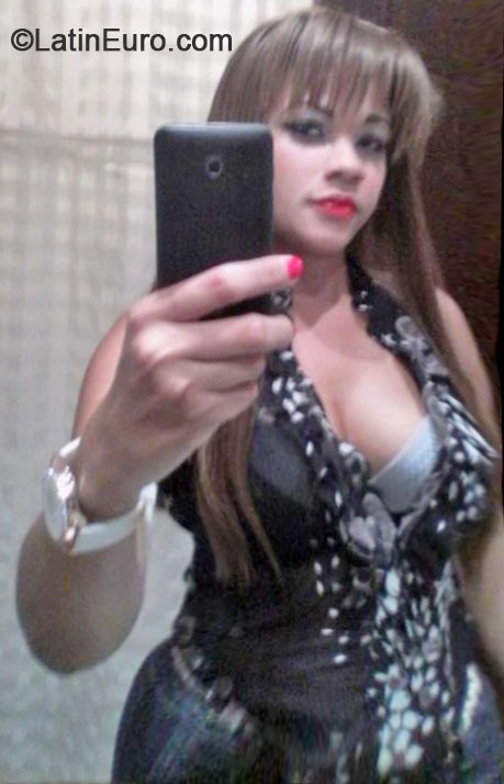 Date this exotic Dominican Republic girl EMILCY from Santo Domingo DO56540