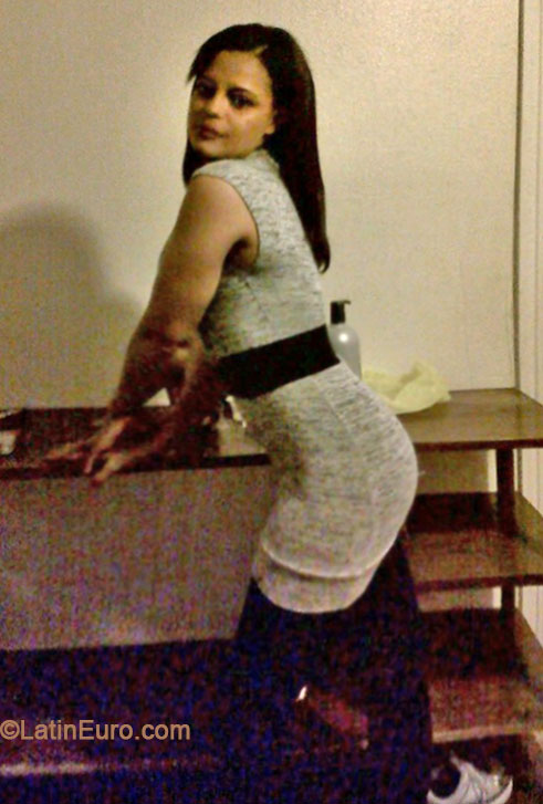 Date this tall United States girl Tina from San Angelo US15469