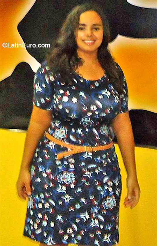 Date this nice looking Brazil girl Roseane from Teresina BR9060