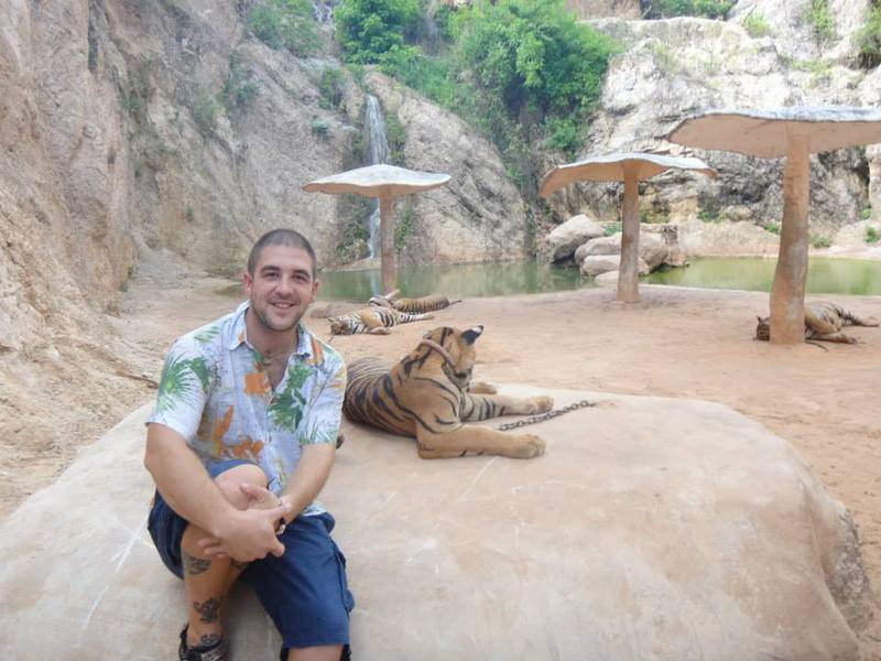 Date this funny Brazil man Bestija from Salvador BR9064