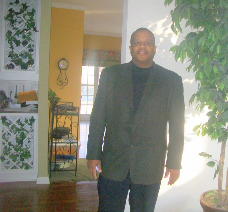 Date this nice looking United States man Ernie from Kennesaw US15578