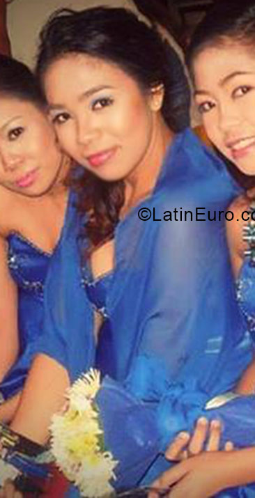 Date this voluptuous Philippines girl Alexis from Tarlac City PH730