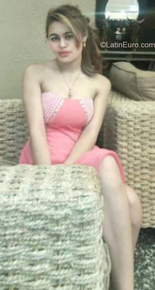 Date this pretty Honduras girl Damaris from Tegucigalpa HN1419