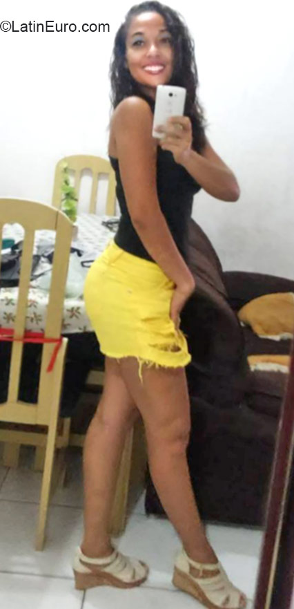 Date this sensual Brazil girl Vane from Recife BR9191