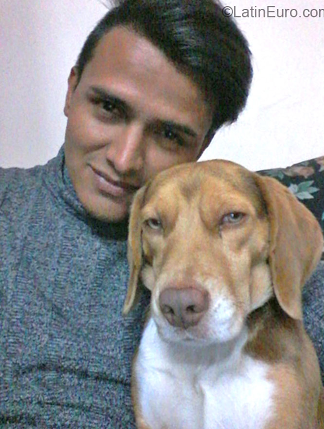 Date this funny Colombia man Fair from Funza CO16925