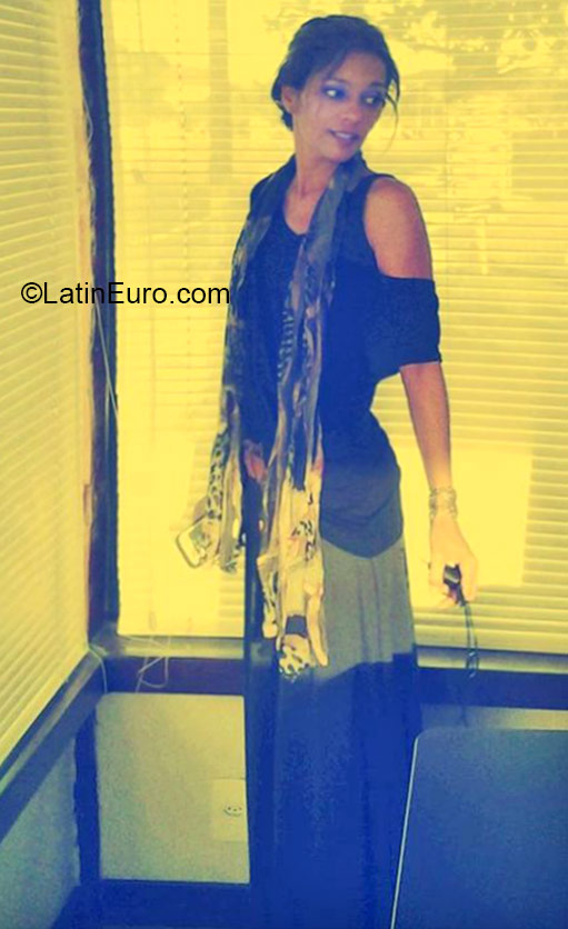 Date this funny Brazil girl Kelly from Rio De Janeiro BR9222