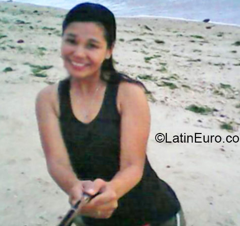 Date this good-looking Philippines girl Shiela from Iloilo City PH749
