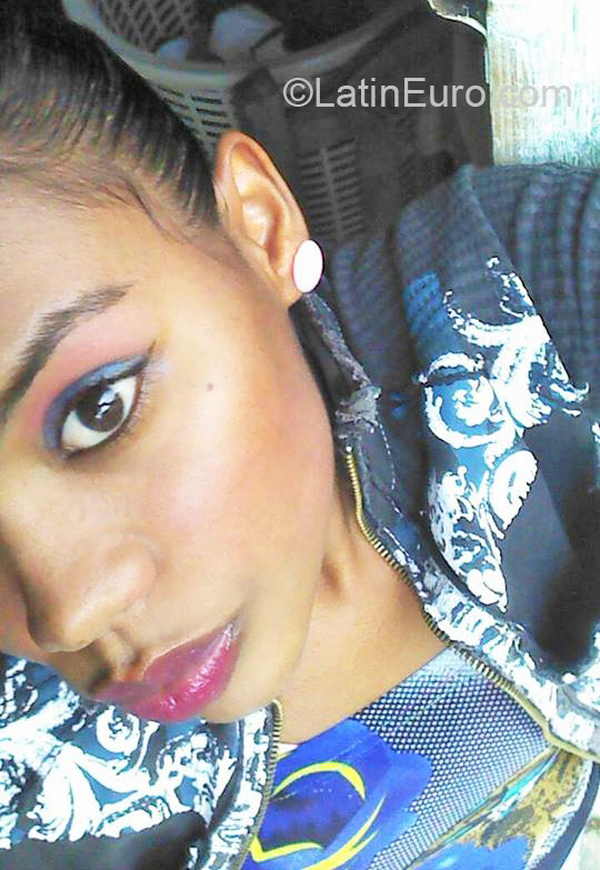 Date this lovely Dominican Republic girl Raquel from San francisco de macoris DO21387