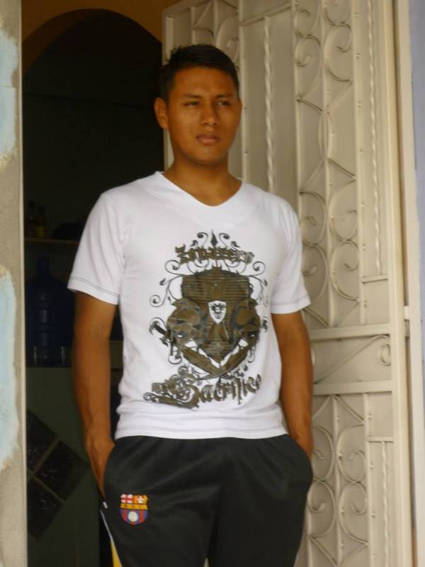 Date this athletic Colombia man Andres from Bogota CO16992