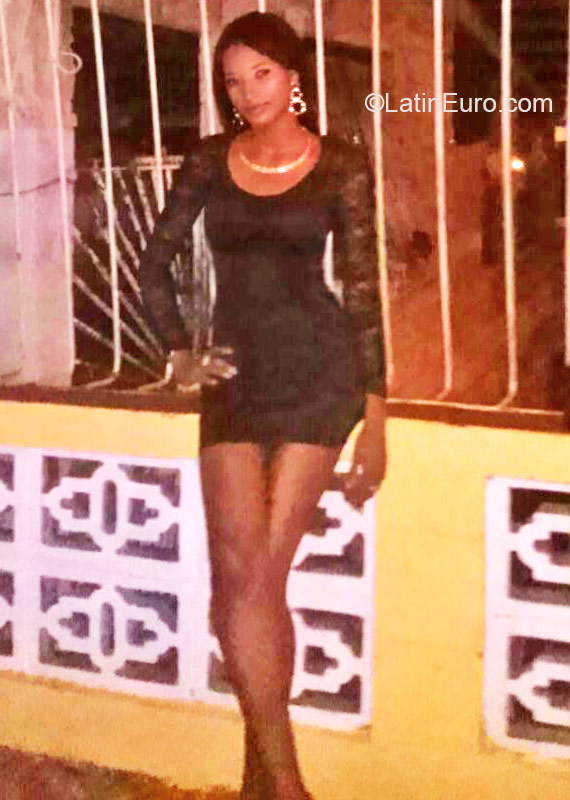 Date this foxy Panama girl Susan from Panama City PA562