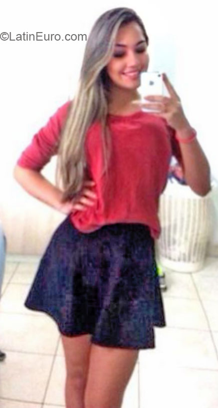 Date this foxy Brazil girl MariaJulia from Manaus BR9299