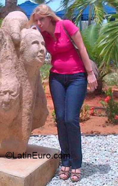 Date this hot Venezuela girl Olga from Caracas VE466