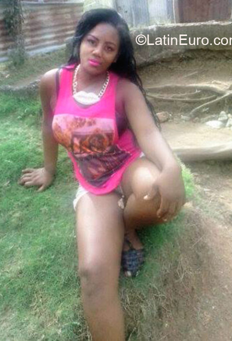 Date this cute Jamaica girl Nadian from Kingston JM2031