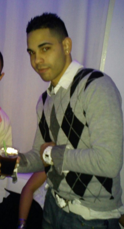 Date this gorgeous United States man Omar from Waterbury US16226