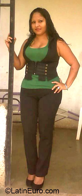 Date this sensual Honduras girl Cinthya from Catacamas olancho HN1562