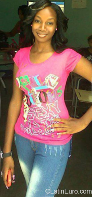 Date this good-looking Jamaica girl Christine from Kingston JM2090