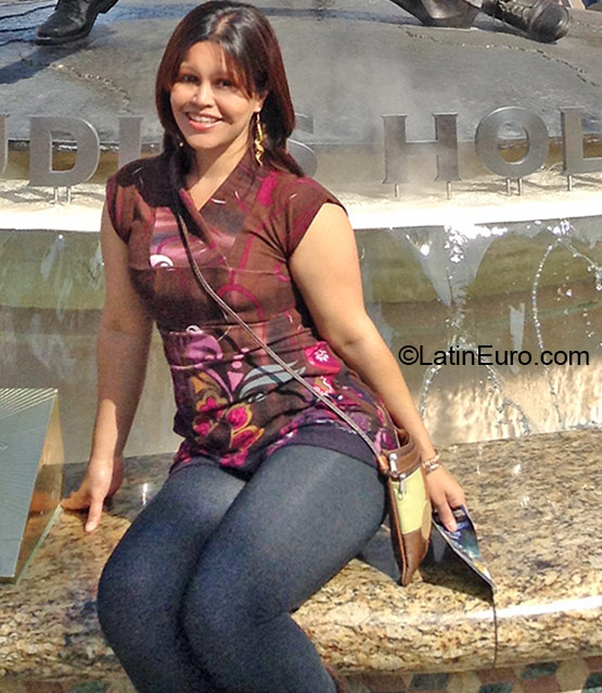 Date this fun Venezuela girl Orli from Caracas VE567